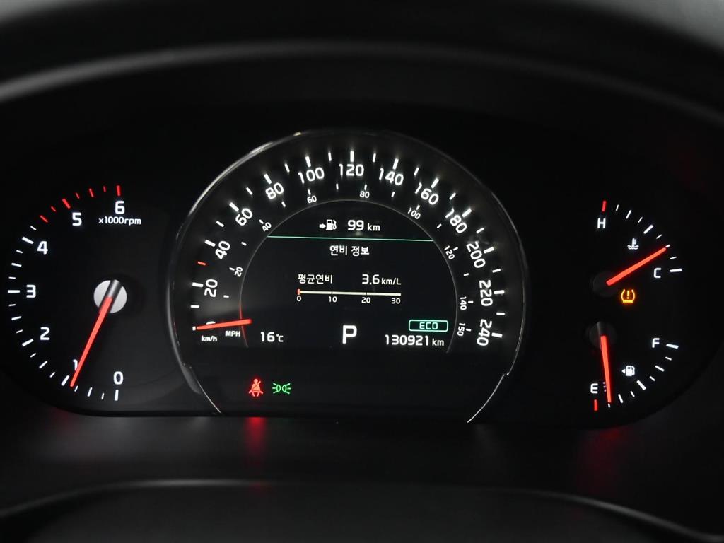 KIA Sorento - Vista 8