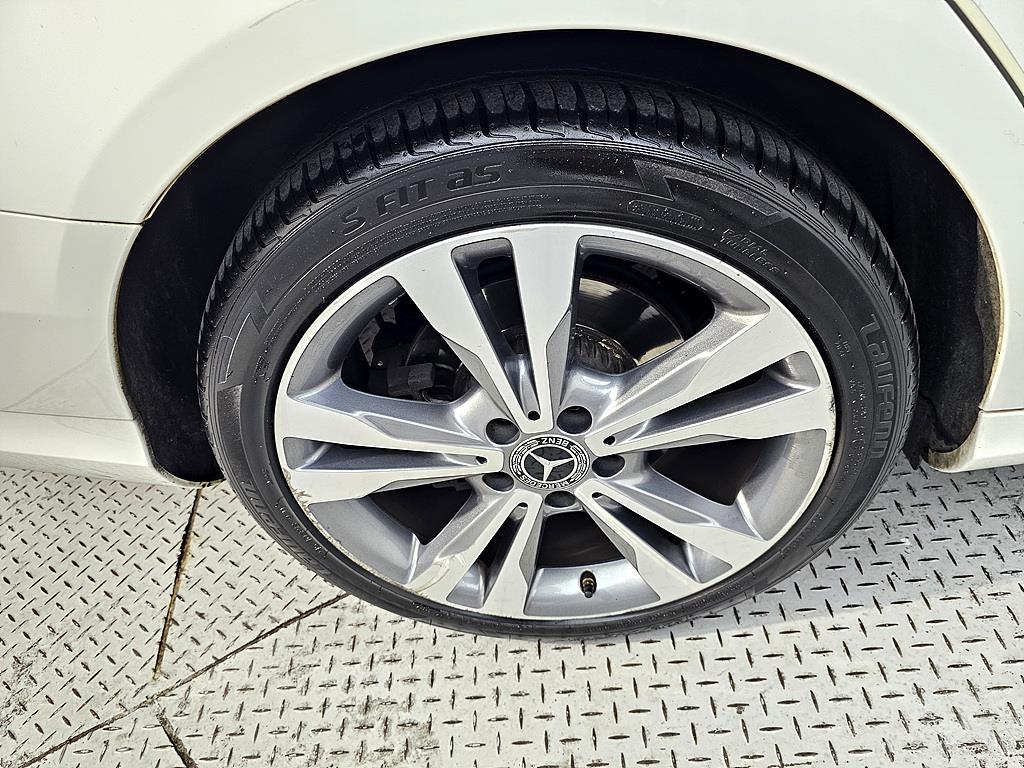 Mercedes Benz C Class 2018 Blanco - Importación desde Corea - HF Imports Iquique - Foto 20