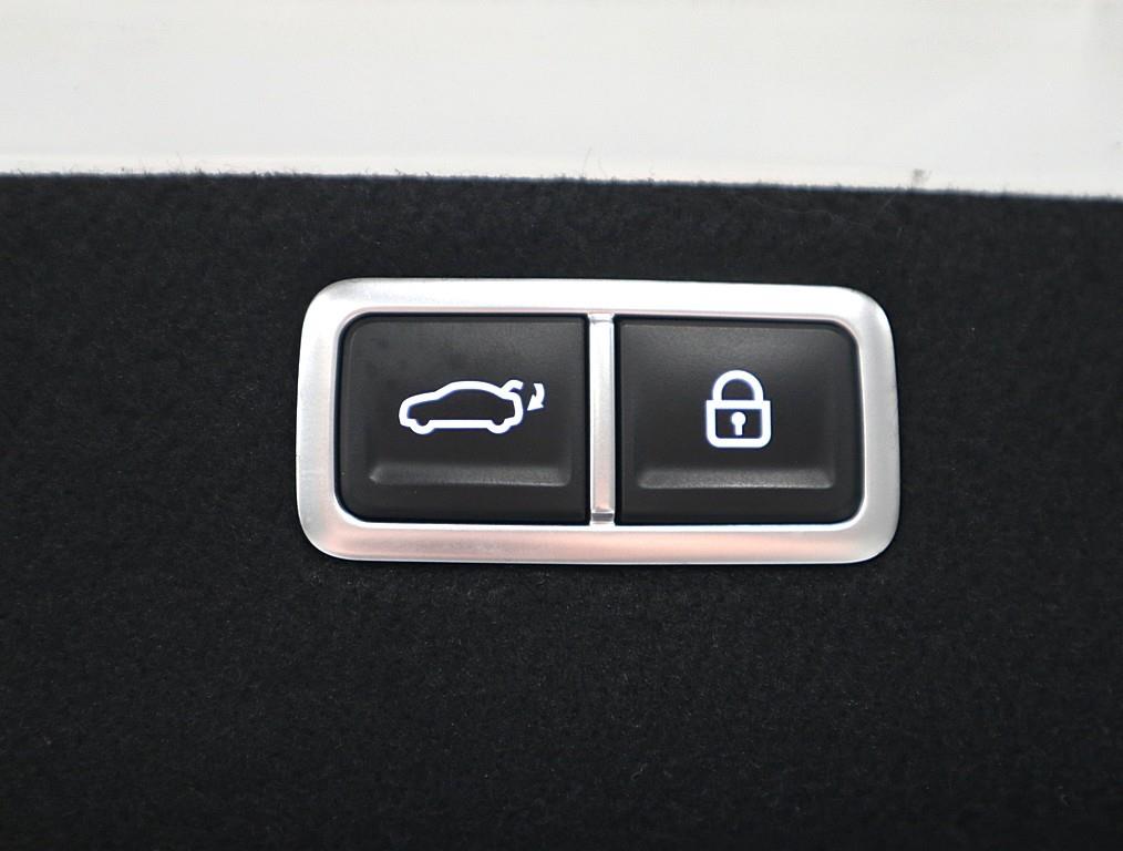 Genesis G70 2024 Blanco - Importación desde Corea - HF Imports Iquique - Foto 16