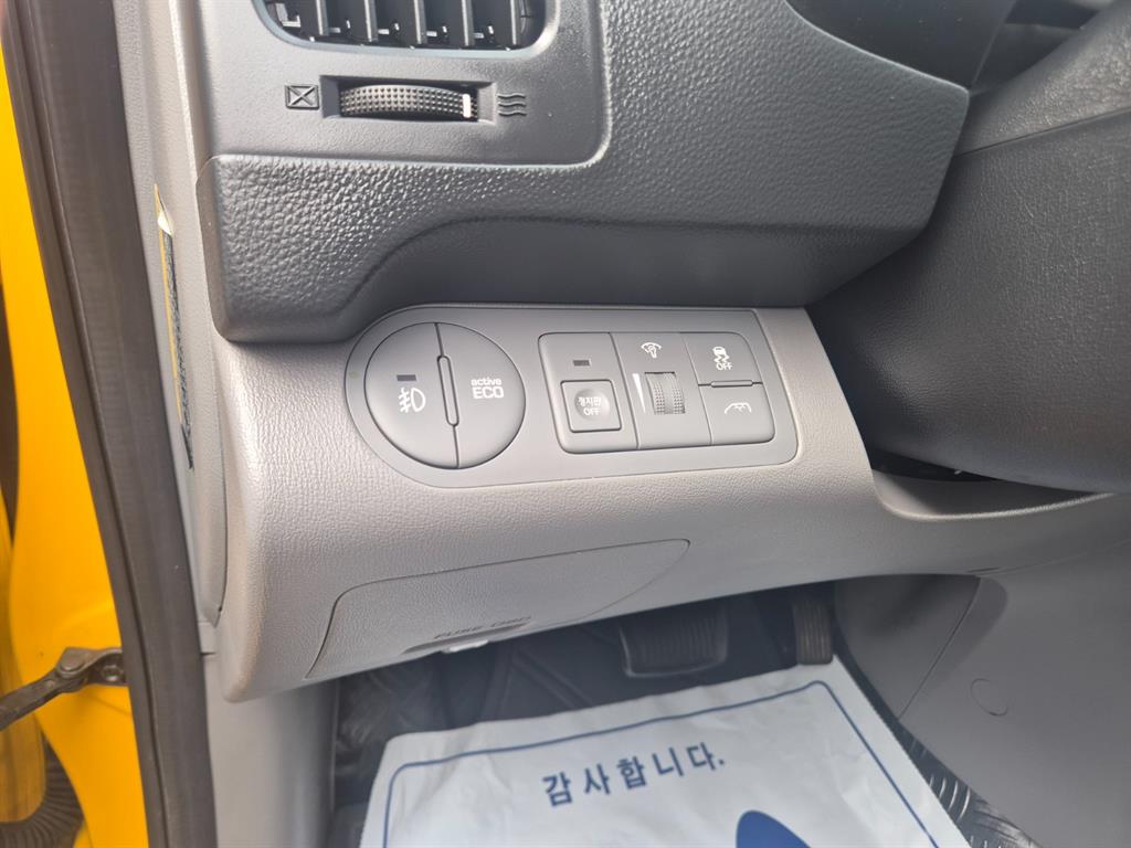 HYUNDAI Starex - Vista 11