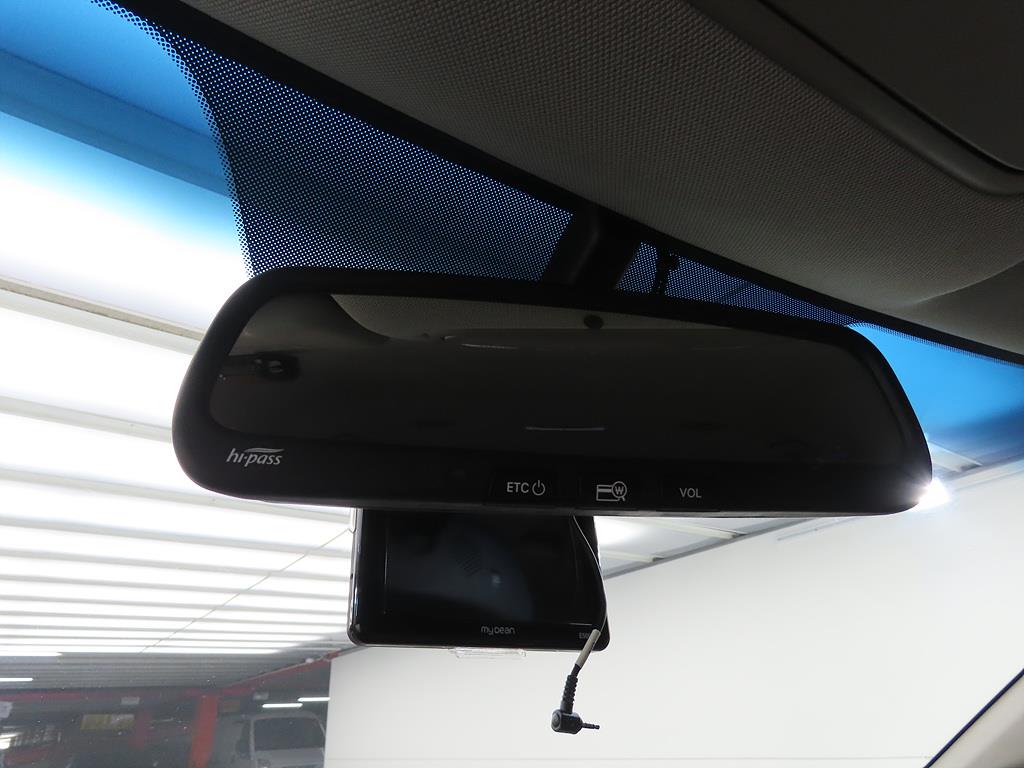 KIA Carnival 2018 the color of pearl - Importación desde Corea - HF Imports Iquique - Foto 18