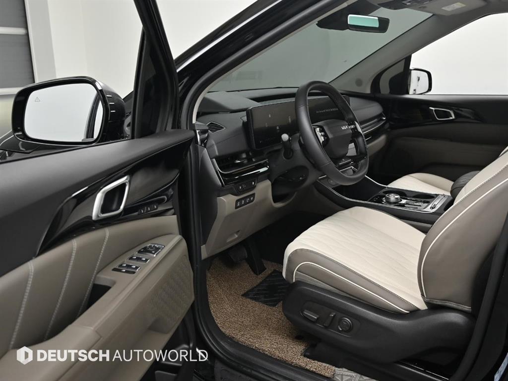 KIA Carnival - Vista 11