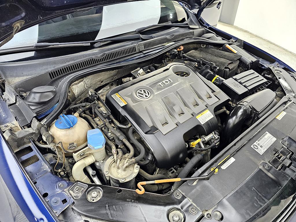 Volkswagen Jetta - Vista 6