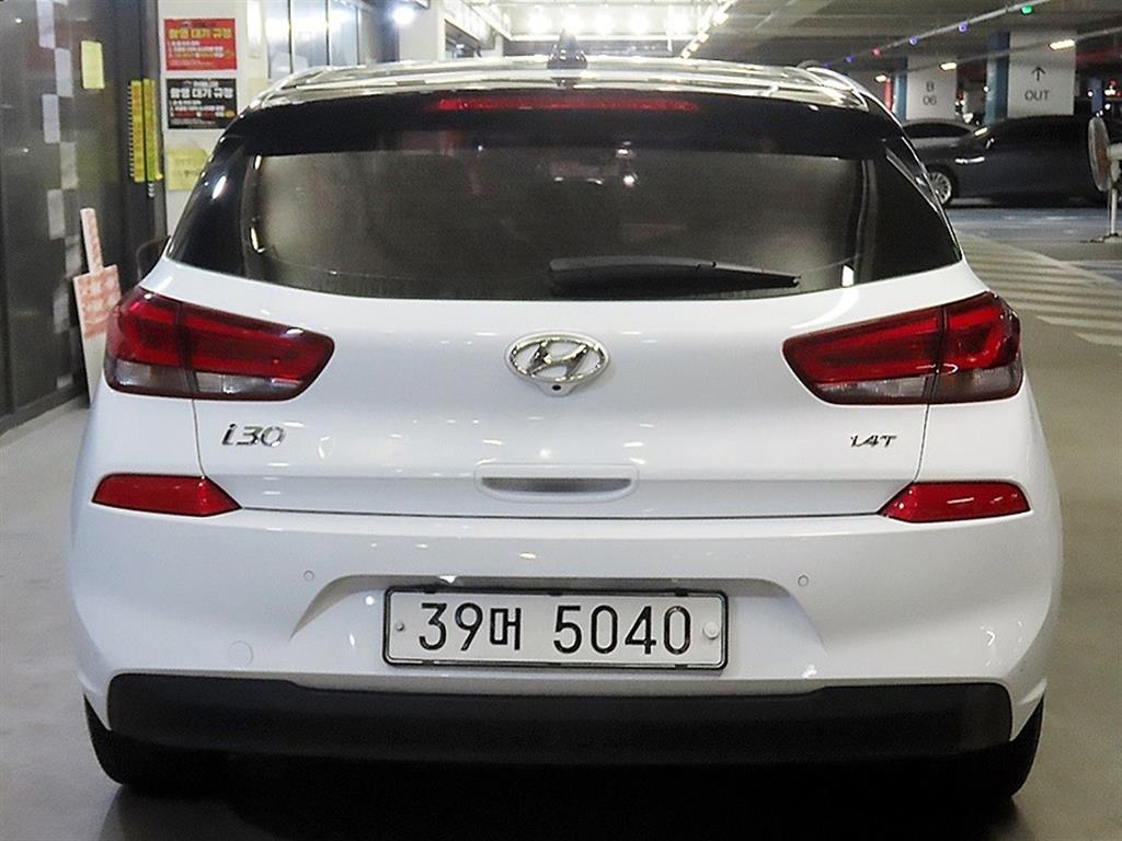 HYUNDAI i30 - Vista 5