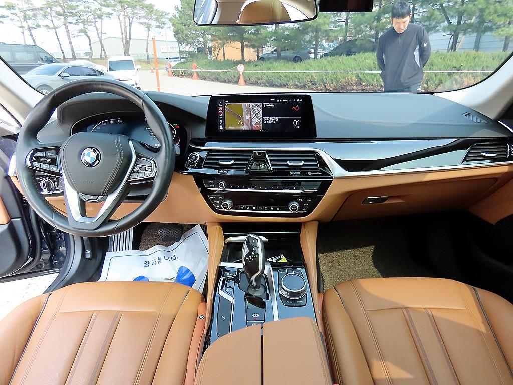 BMW 5 Series - Vista 7