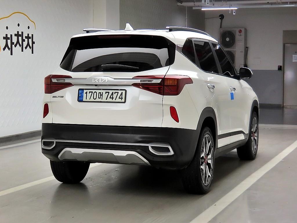 KIA Seltos - Vista 4