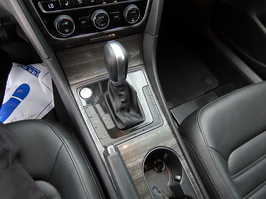 Volkswagen Passat - Vista 10