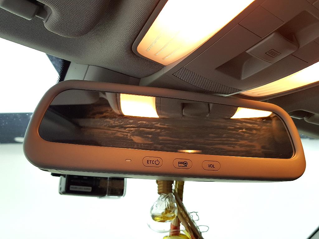 Mercedes Benz E class - Vista 11