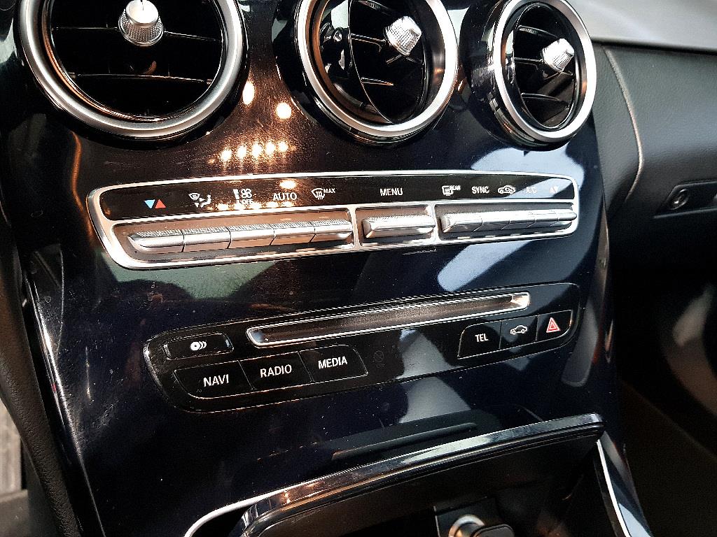 Mercedes Benz C Class - Vista 12