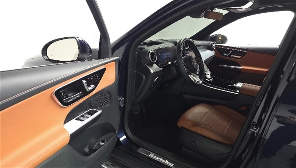 Mercedes Benz GLC Class - Vista 11