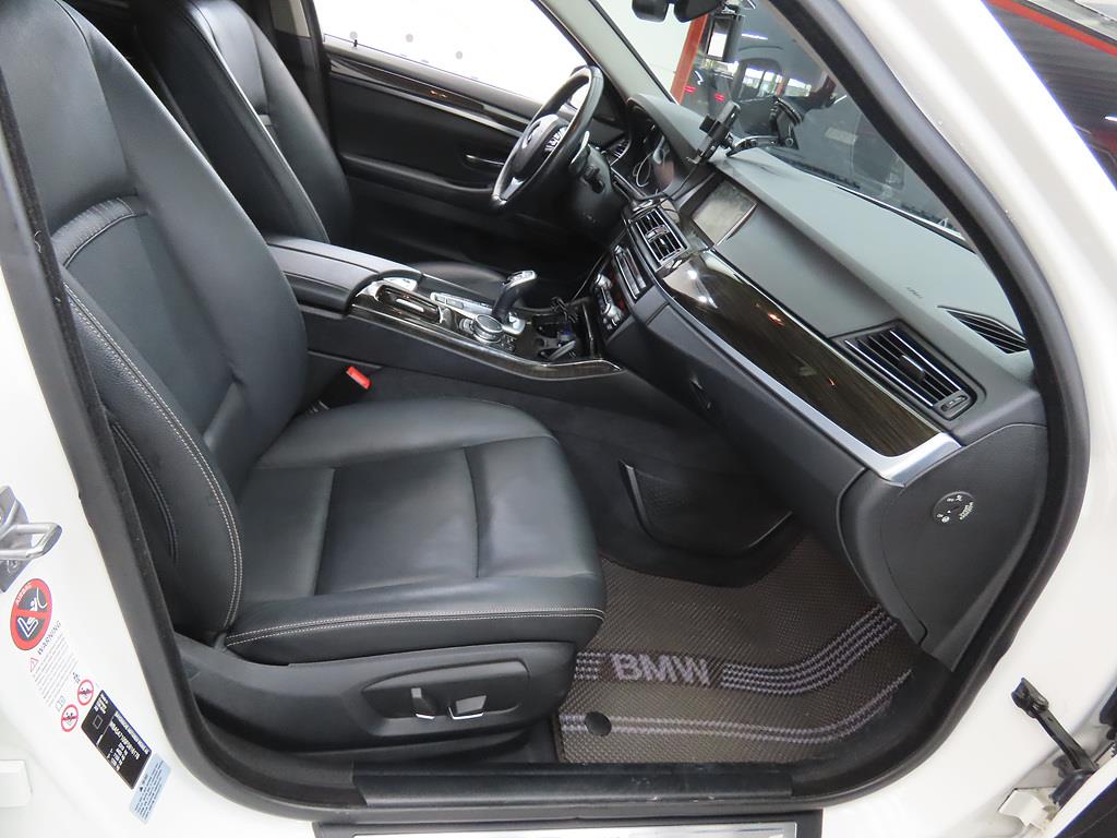 BMW 5 Series - Vista 7