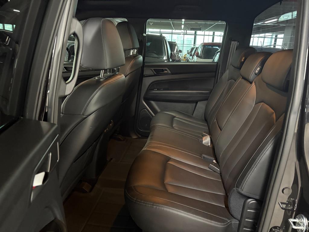 Ssangyong Rexton - Vista 6