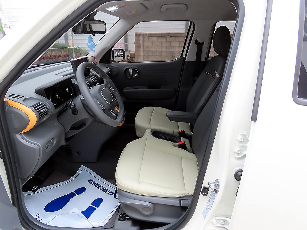 HYUNDAI Casper - Vista 5