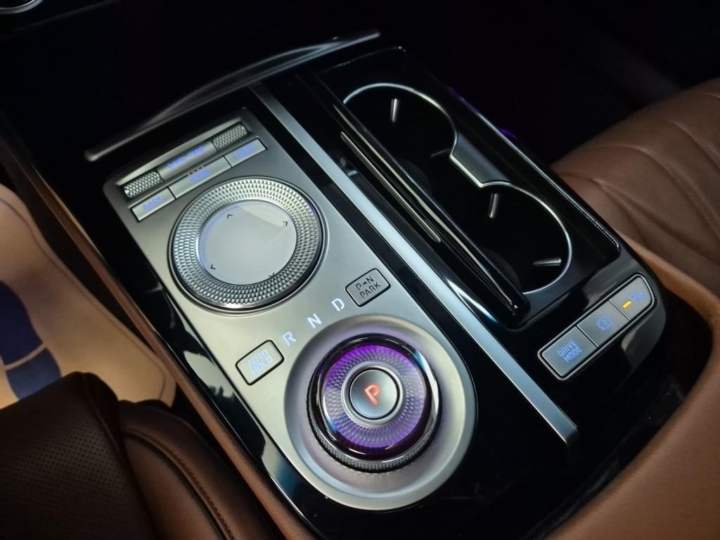 Genesis G80 - Vista 8