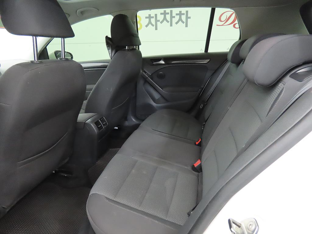 Volkswagen Golf - Vista 7