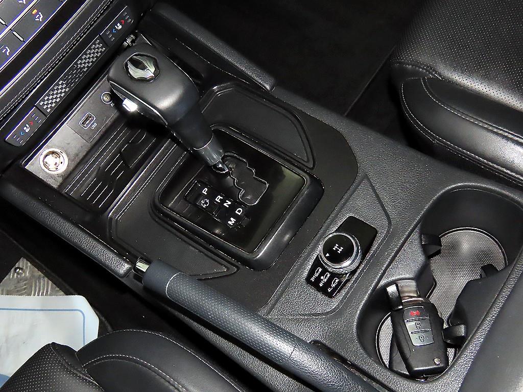 Ssangyong Rexton - Vista 12