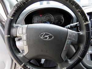 HYUNDAI Starex - Vista 11