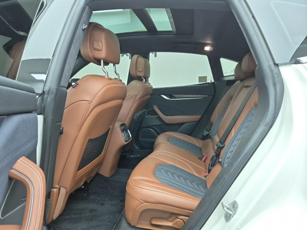Maserati Levante - Vista 12