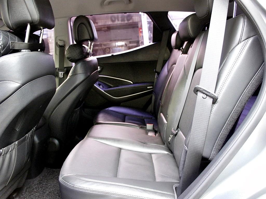 HYUNDAI Santa Fe - Vista 11