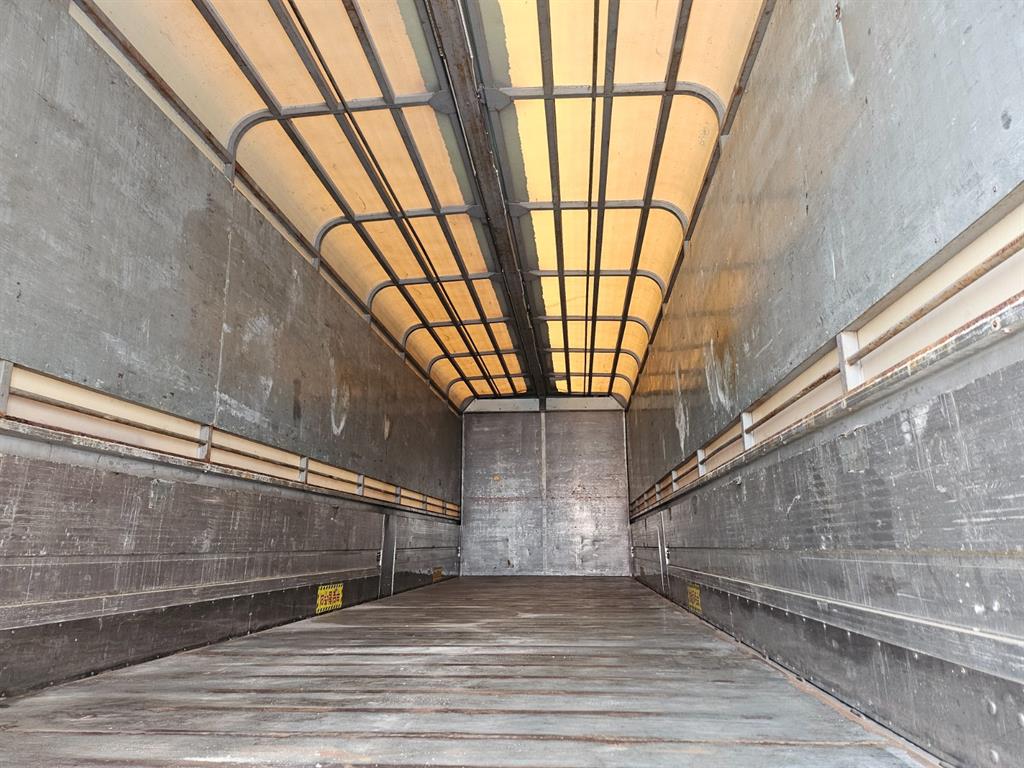 medium and large cargo truck - Vista 8