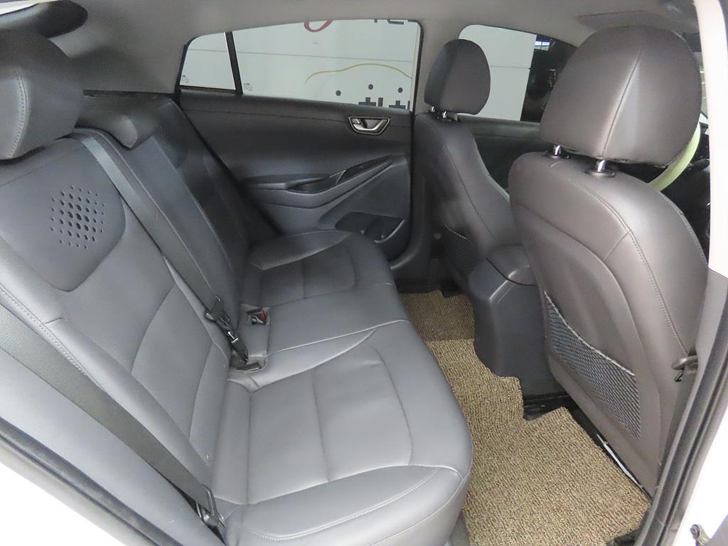 HYUNDAI Ioniq - Vista 6