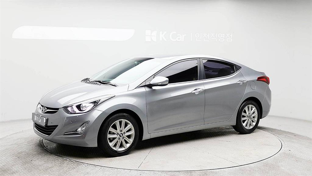 HYUNDAI Avante - Vista 7