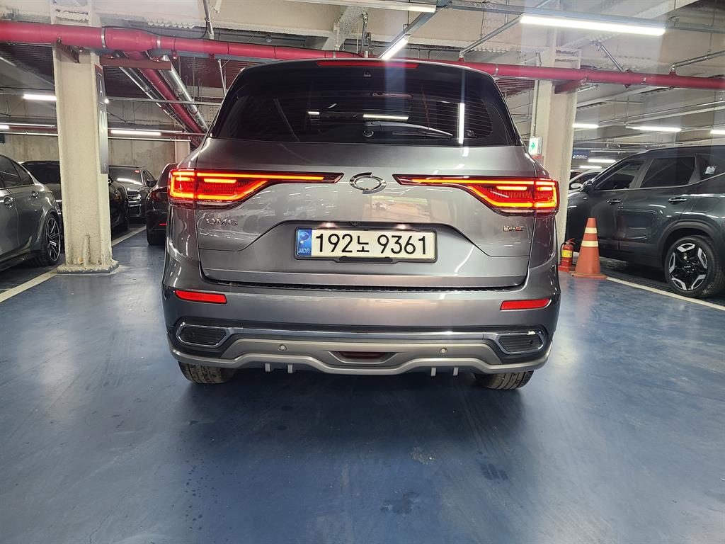 SAMSUNG QM6 - Vista 2