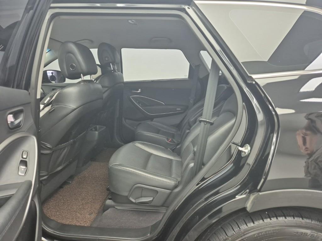 HYUNDAI Maxcruz - Vista 12