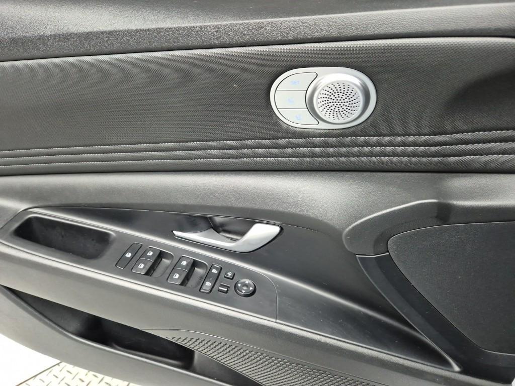 HYUNDAI Avante 2023 Blanco - Importación desde Corea - HF Imports Iquique - Foto 16