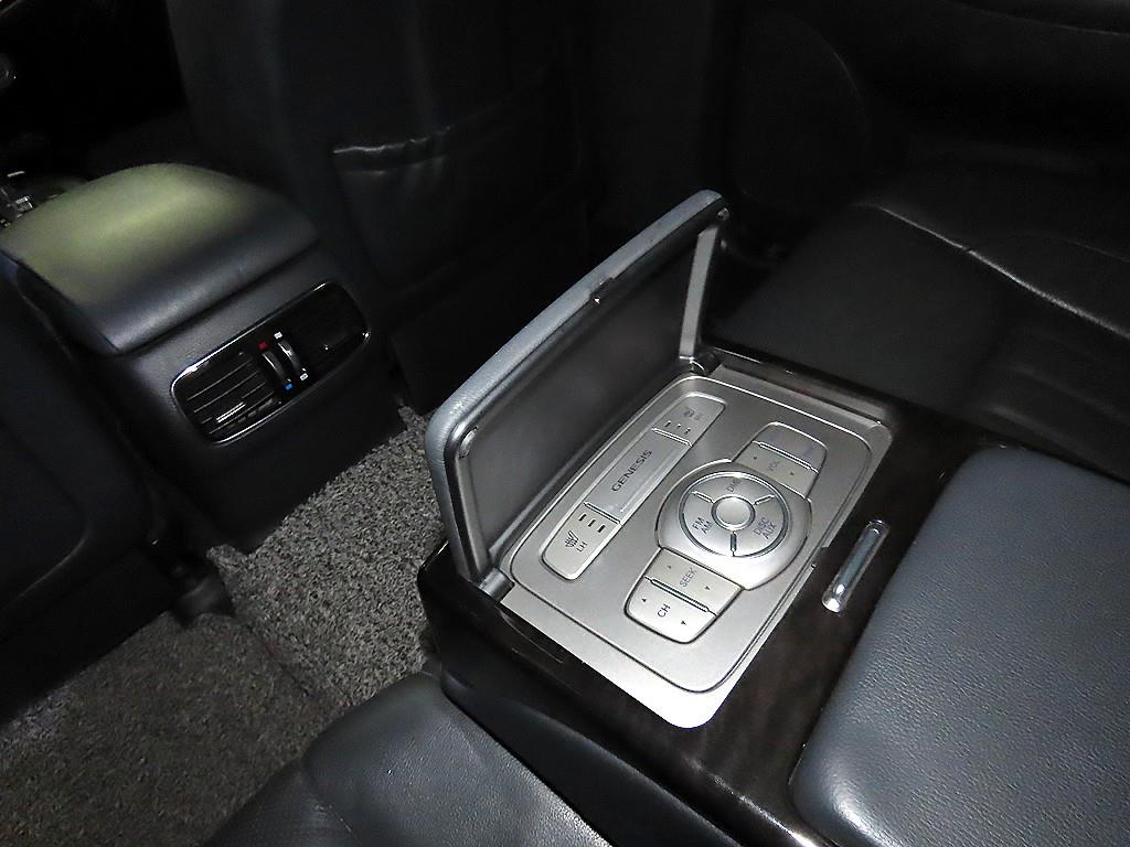 HYUNDAI Genesis 2012 Negro - Importación desde Corea - HF Imports Iquique - Foto 18