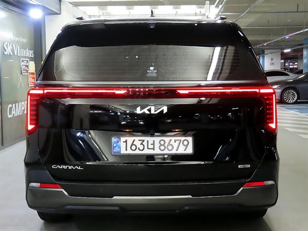 KIA Carnival - Vista 5