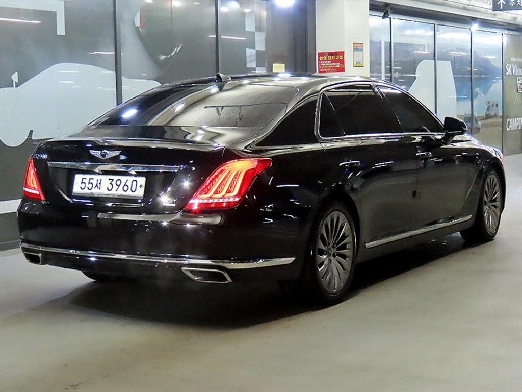 Genesis EQ900 - Vista 4