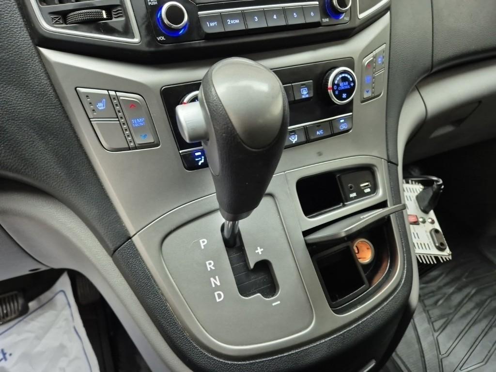 HYUNDAI Starex 2018 Amarillo - Importación desde Corea - HF Imports Iquique - Foto 17