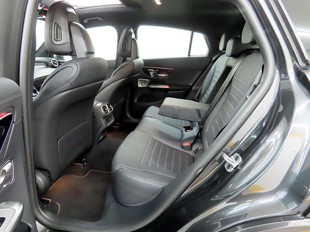 Mercedes Benz GLC Class - Vista 6