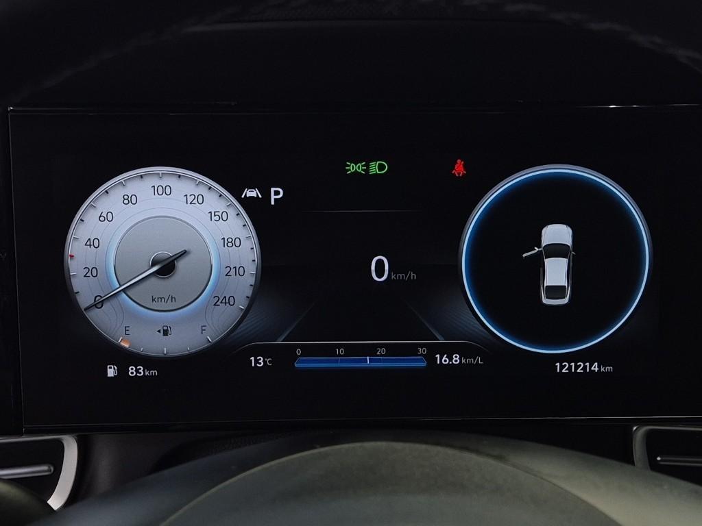 HYUNDAI Avante - Vista 7