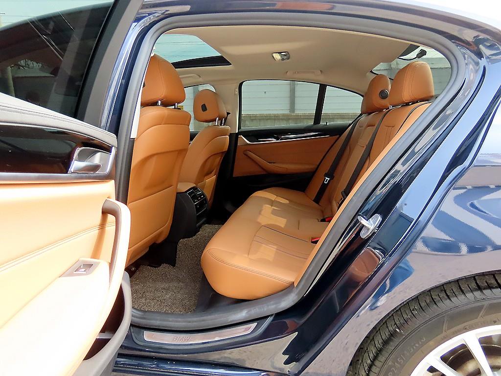 BMW 5 Series - Vista 6