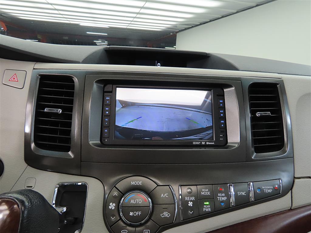 Toyota Siena 2014 Negro - Importación desde Corea - HF Imports Iquique - Foto 13