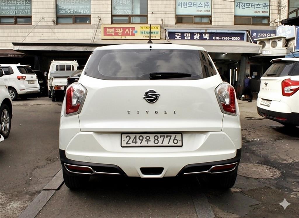 Ssangyong Tivoli - Vista 5