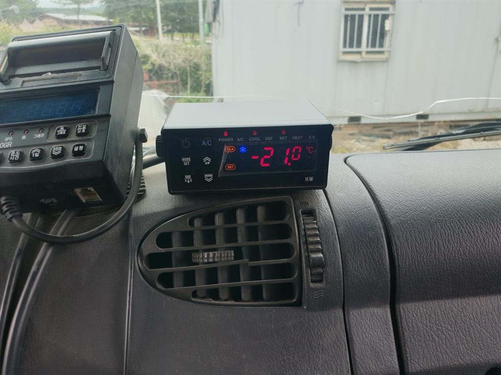 medium and large cargo truck - Vista 10