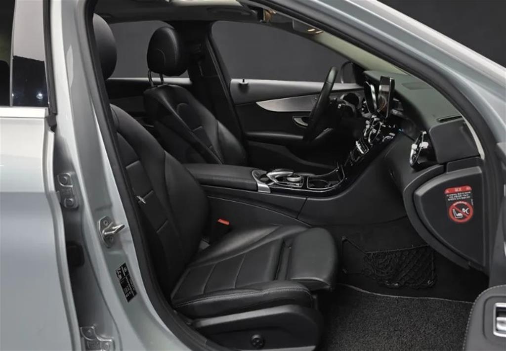 Mercedes Benz C Class - Vista 11