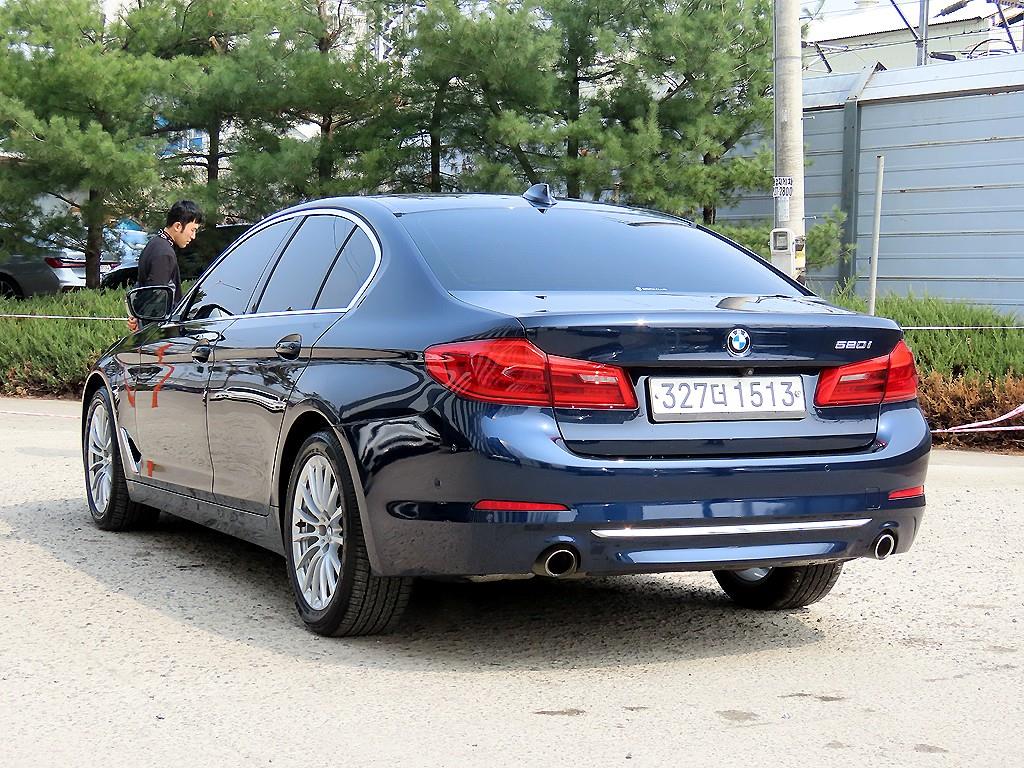 BMW 5 Series - Vista 3