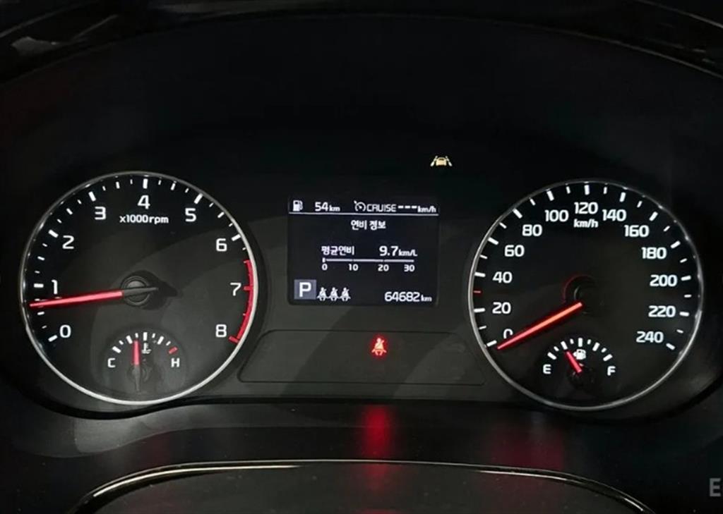 KIA Seltos - Vista 8