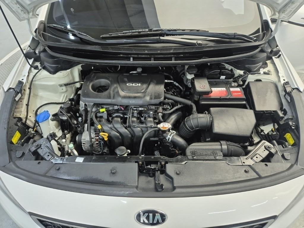 KIA K3 - Vista 5
