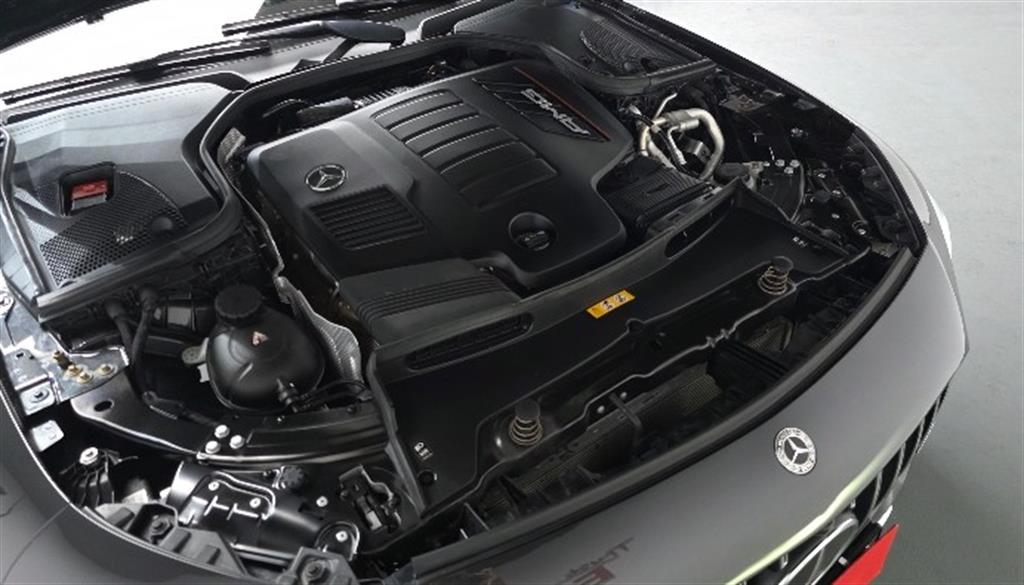 Mercedes Benz AMG GT - Vista 6