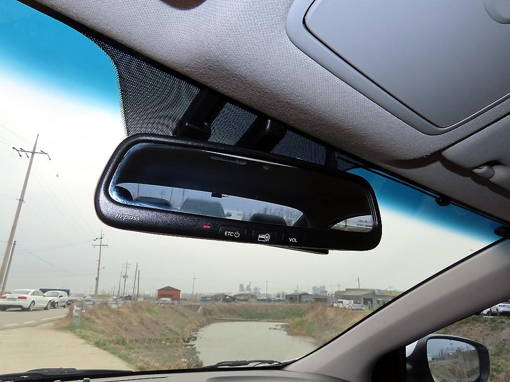 HYUNDAI Avante - Vista 12