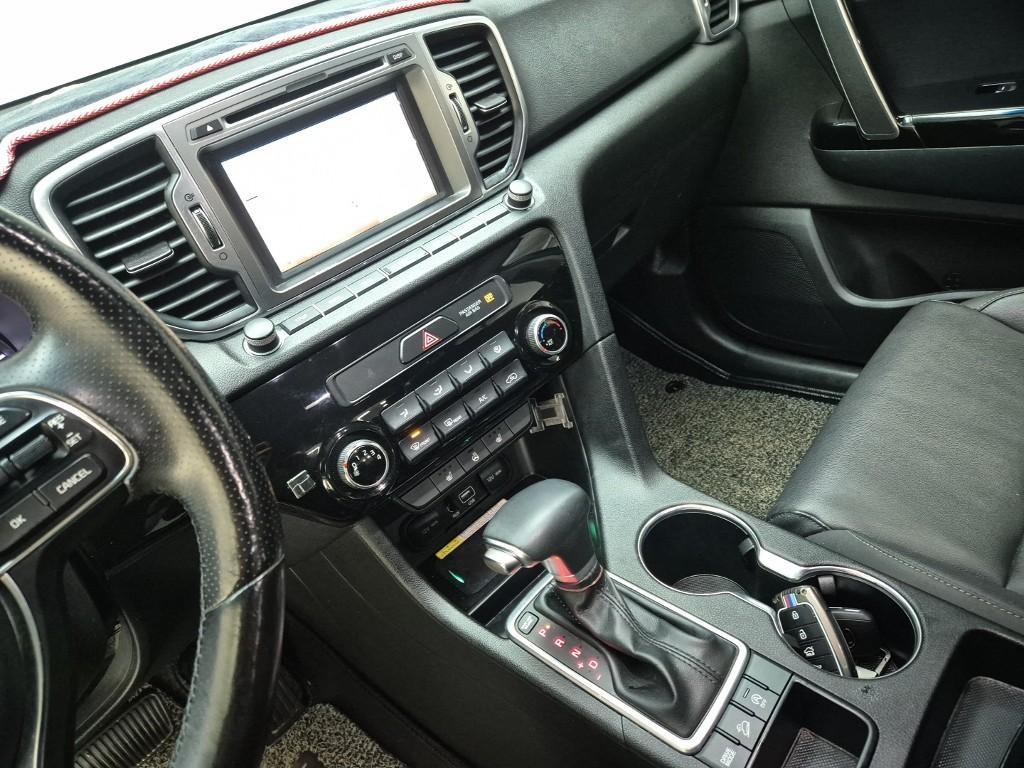 KIA Sportage - Vista 5