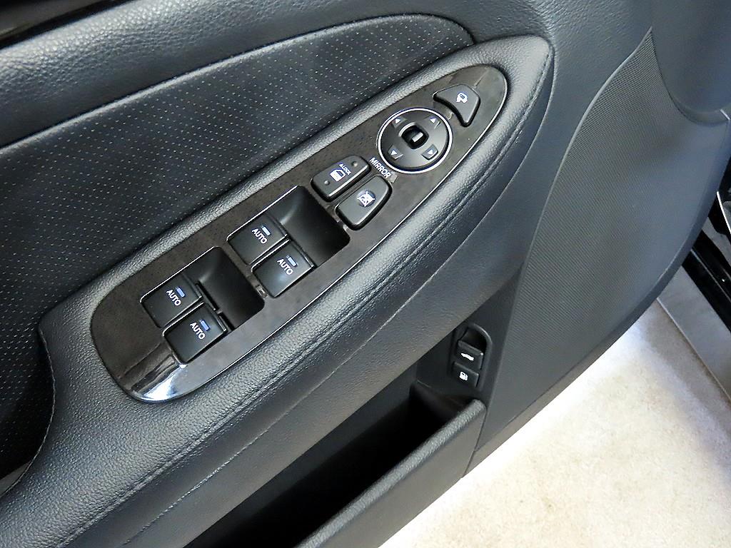 HYUNDAI Genesis 2012 Negro - Importación desde Corea - HF Imports Iquique - Foto 13