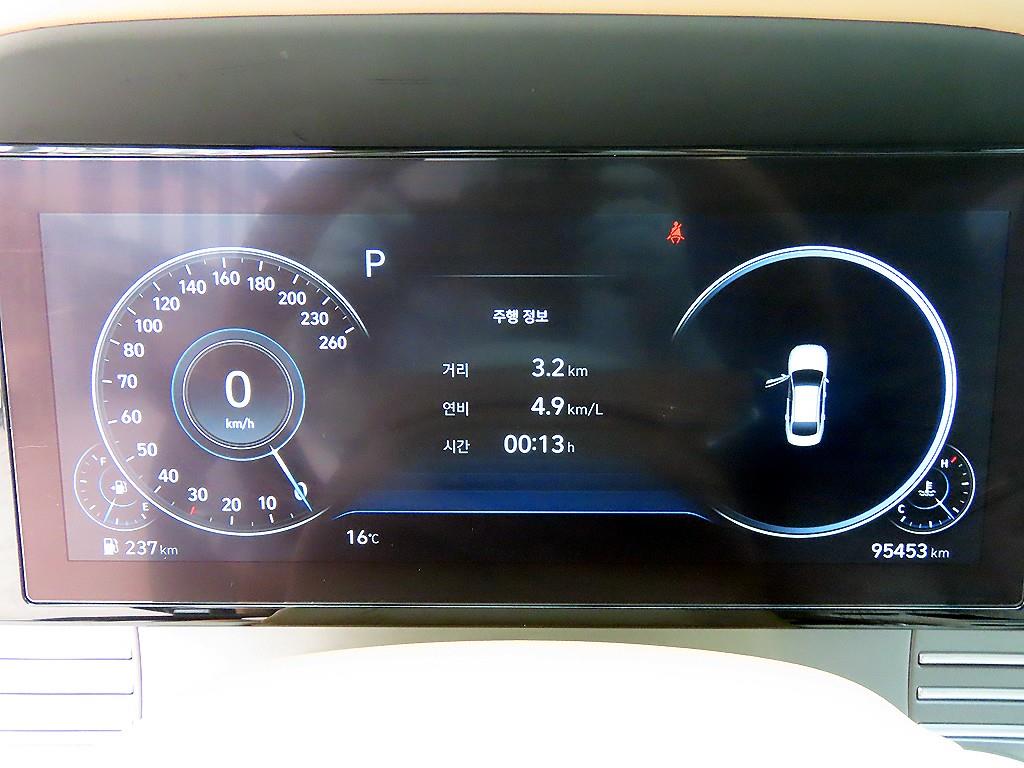 HYUNDAI Grandeur - Vista 9