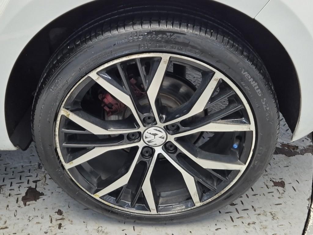 Volkswagen Golf 2013 Blanco - Importación desde Corea - HF Imports Iquique - Foto 19