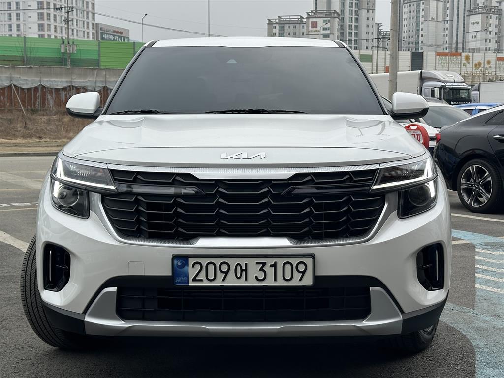 KIA Seltos - Vista 2